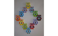 Load image into Gallery viewer, Wooden Stacking Owls